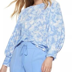 NWT Nine West Blue Patterned blouse